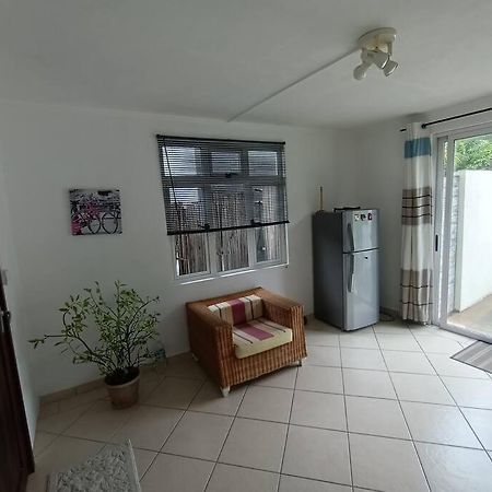 Surf House Holidays Ruisseau Creole Exterior foto