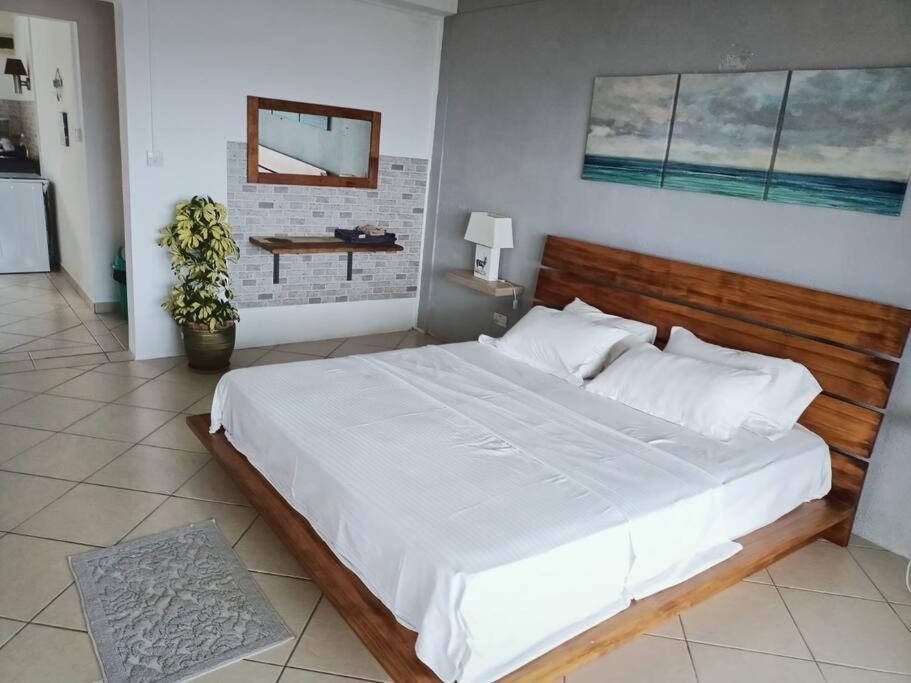 Surf House Holidays Ruisseau Creole Exterior foto